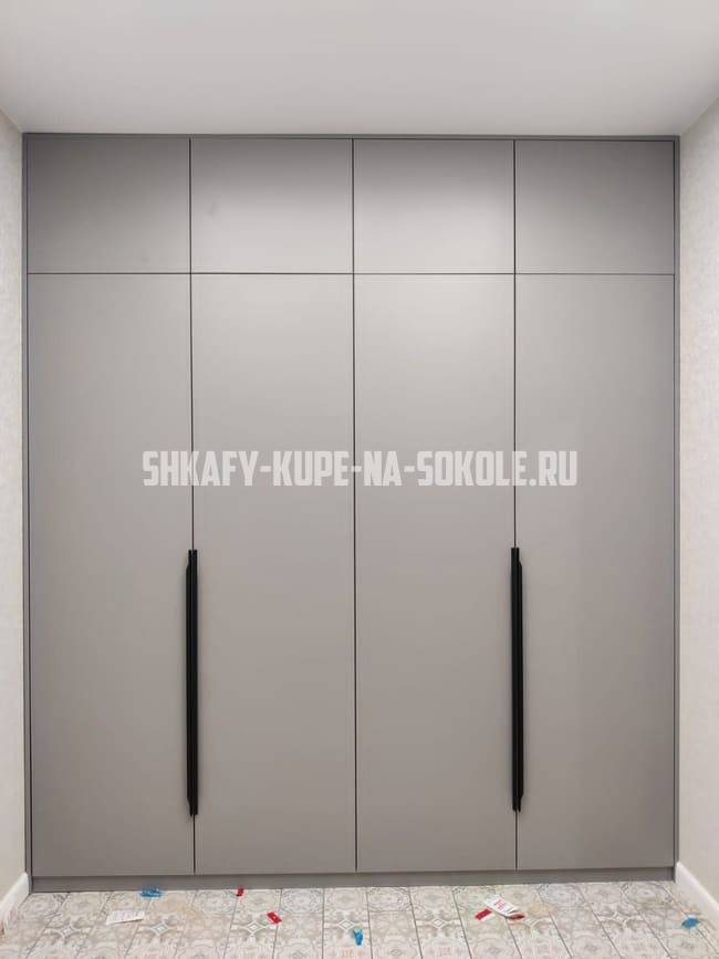 Распашные шкафы Сокол