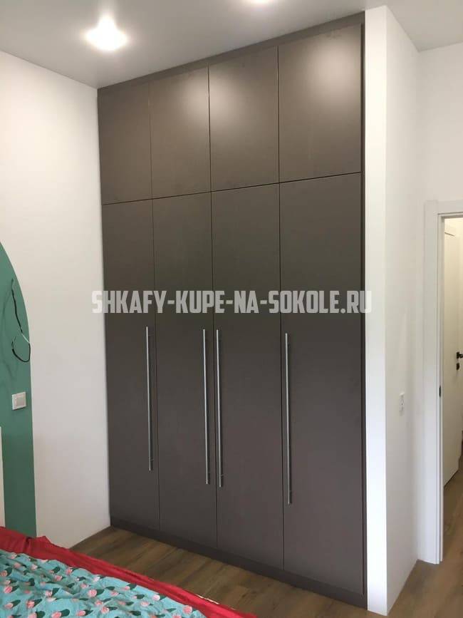 Шкафы в спальню Сокол